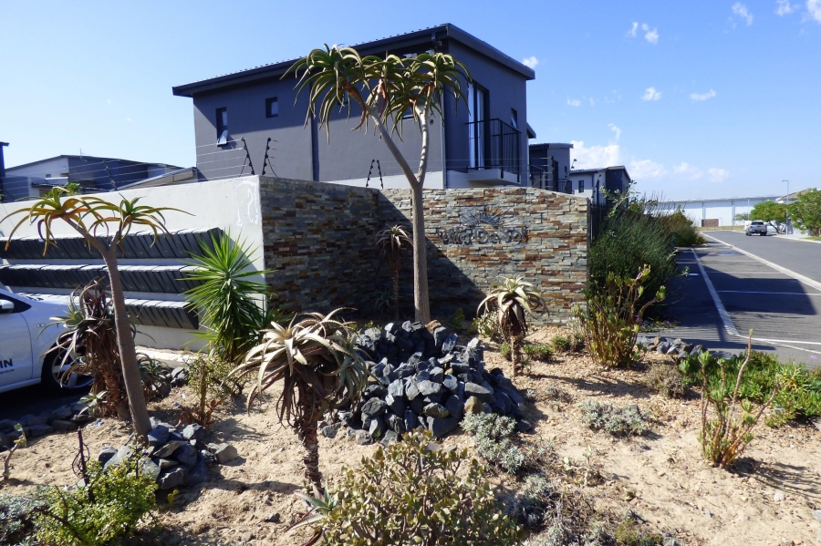 2 Bedroom Property for Sale in Parklands North Western Cape